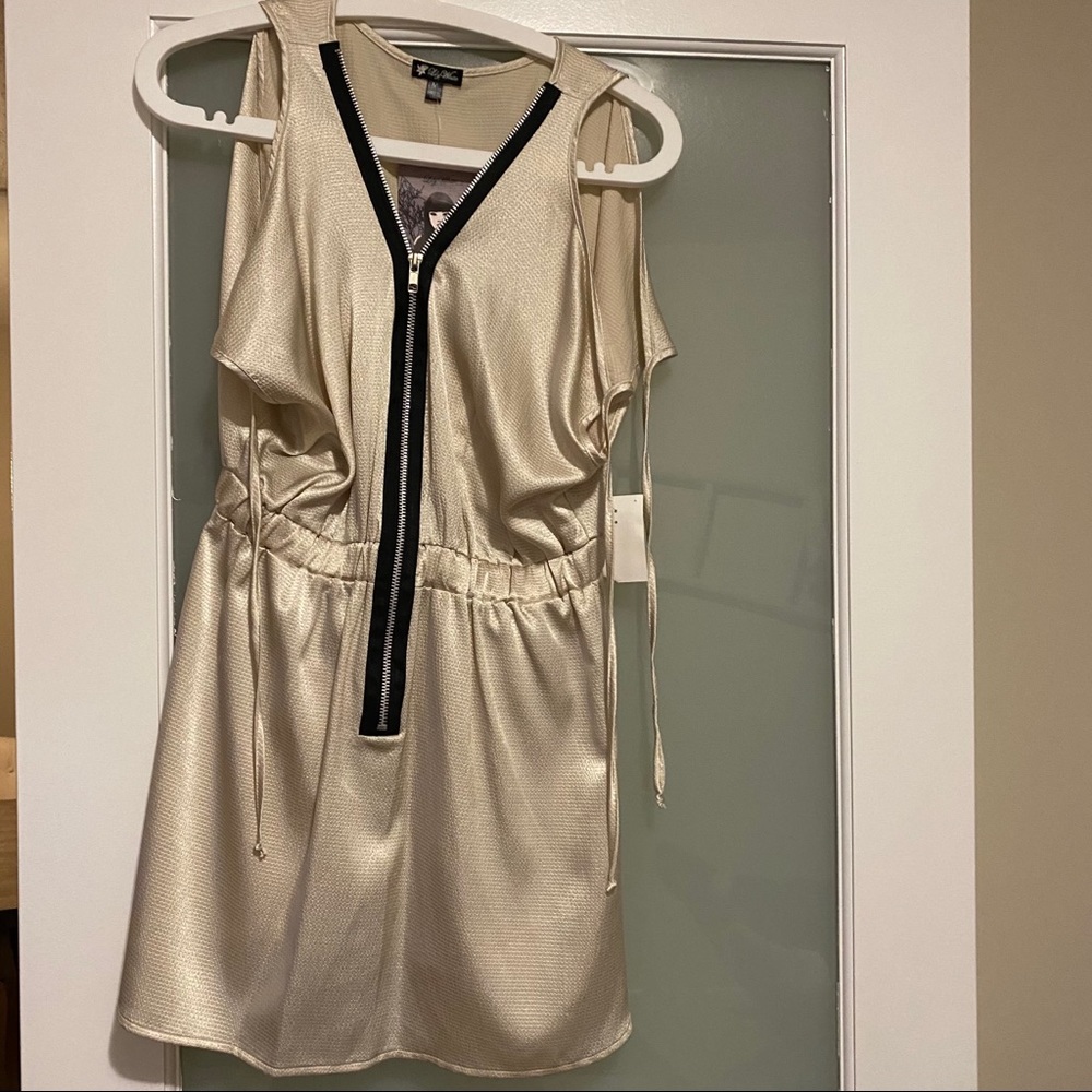 Lily White light gold/cream silky Dress